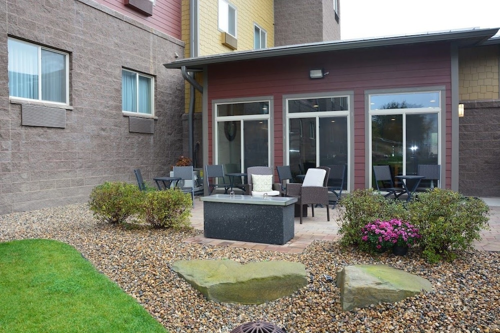 Roosevelt Inn and Suites - photo 7