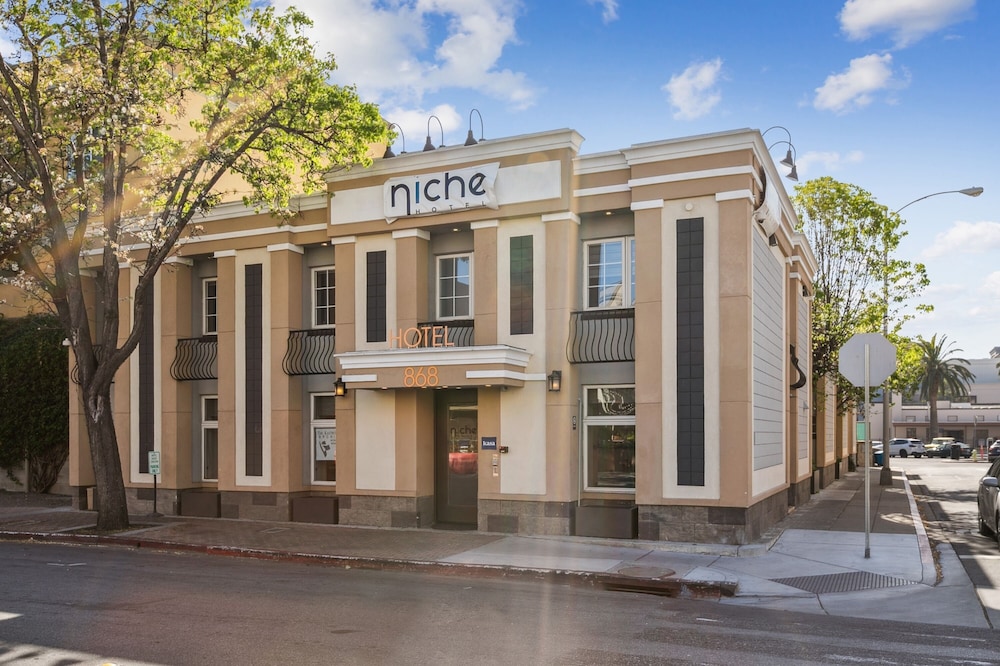 Kasa Niche Hotel Redwood City - carbon neutral hotel in Redwood