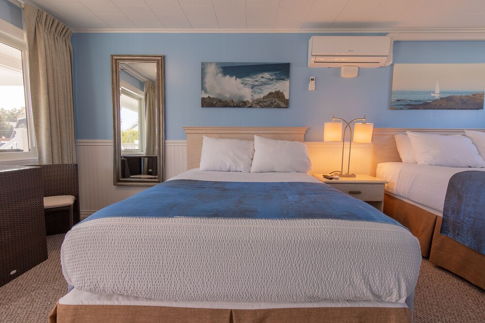 Footbridge Beach Motel - photo 52