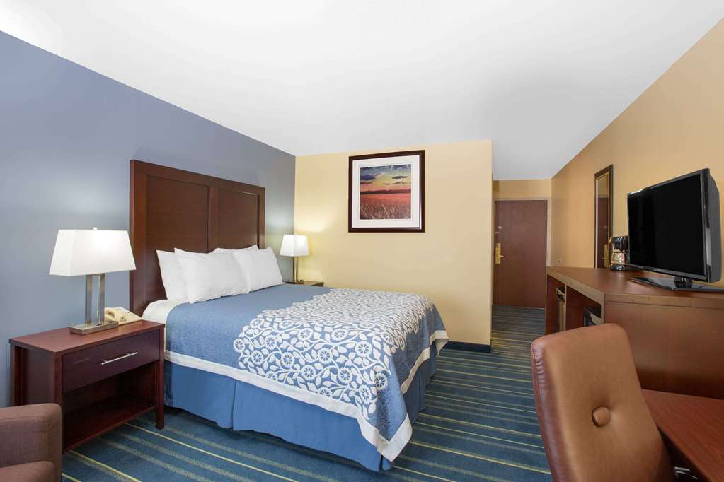 Days Inn by Wyndham Grand Island - photo 8