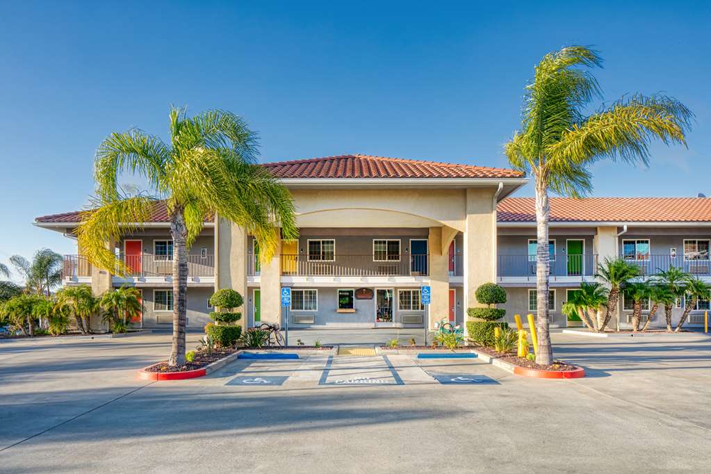 Signature Temecula in Temecula, United States