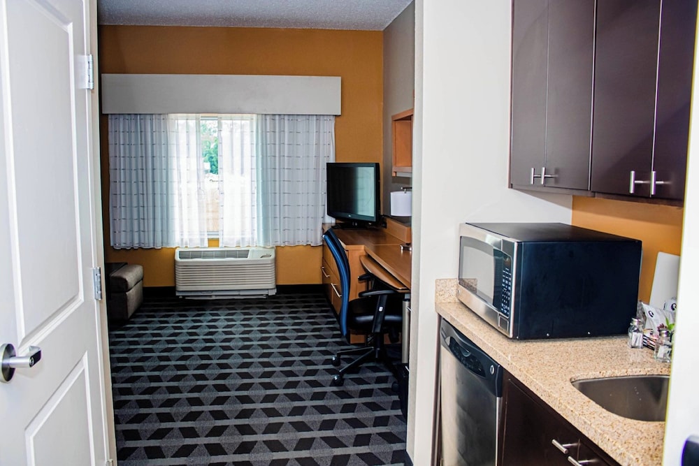 TownePlace Suites by Marriott Baton Rouge Gonzales - photo 16