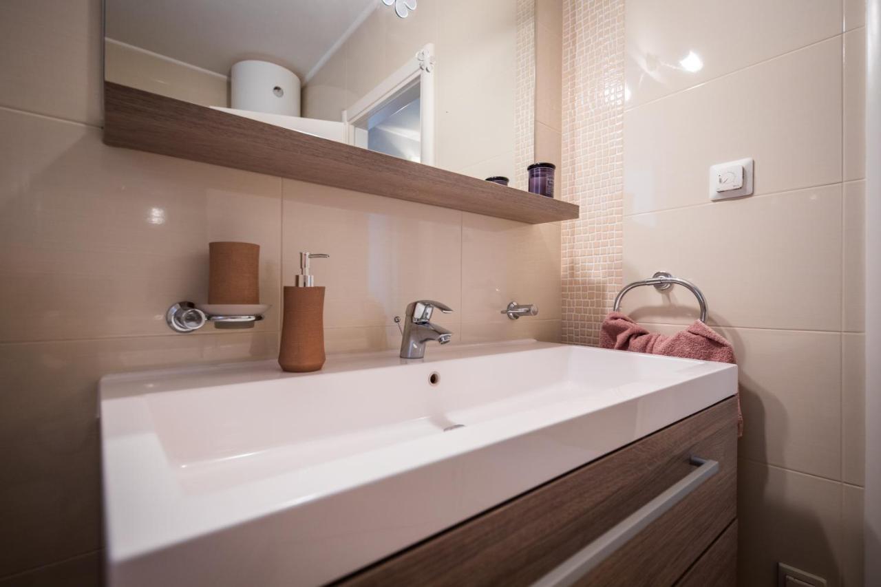 2 Bathrooms Free Parking Spot Prt Sea View