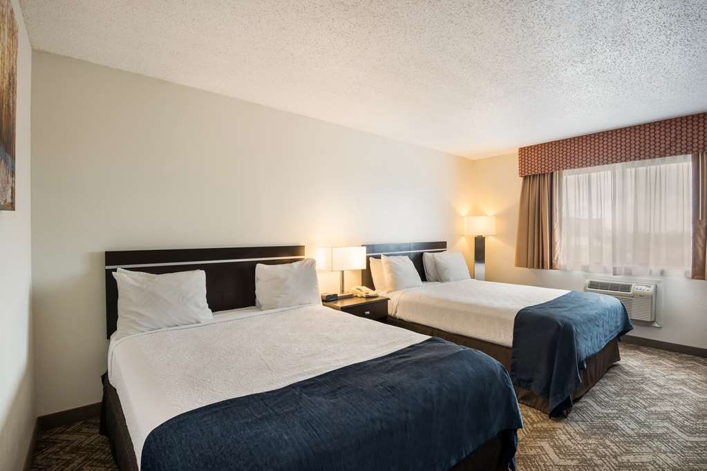 Best Western Mt. Pleasant Inn - photo 16