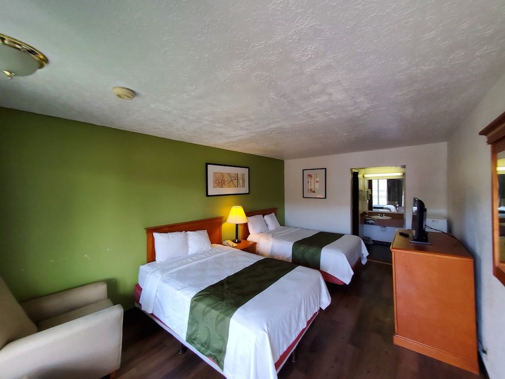 Knights Inn Frankfort - photo 6