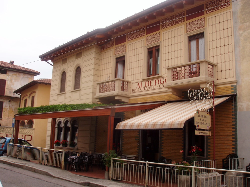Albergo Sala - carbon neutral hotel in Valbrona