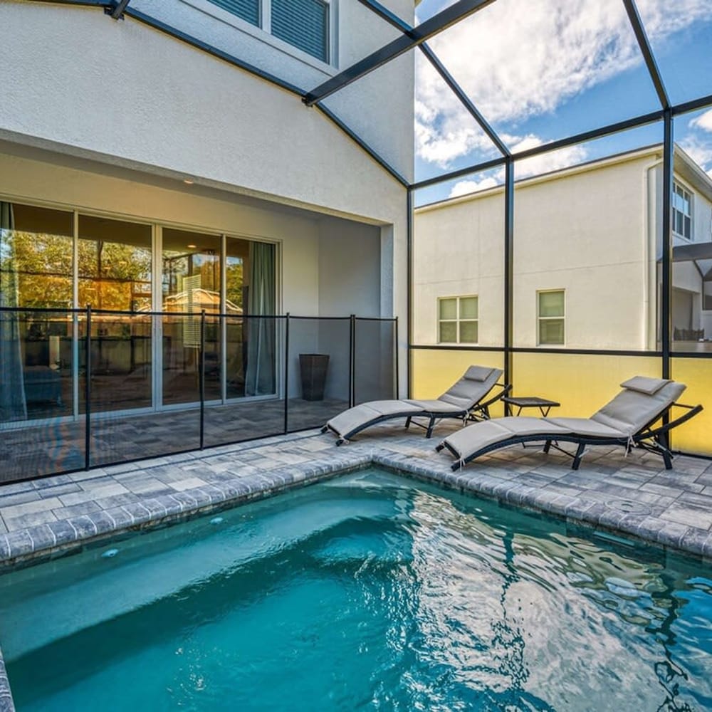 Spacious New Modern Retreat - photo 31