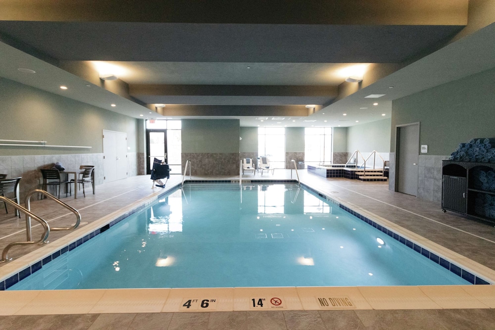 Hilton Garden Inn Madison Sun Prairie - photo 51