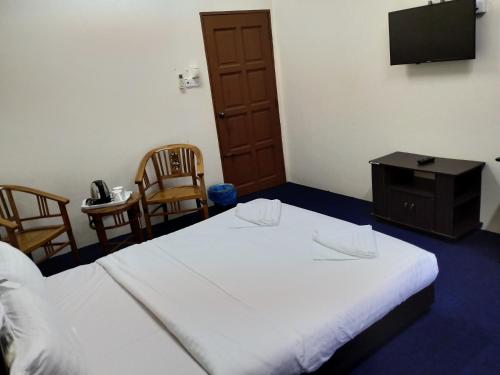 Hotel Maidam Inn — Jertih — photo 5
