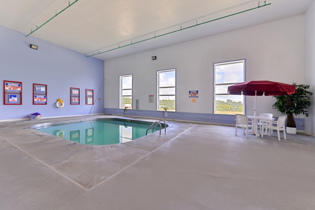 Americas Best Value Inn & Suites Clear Lake - photo 15