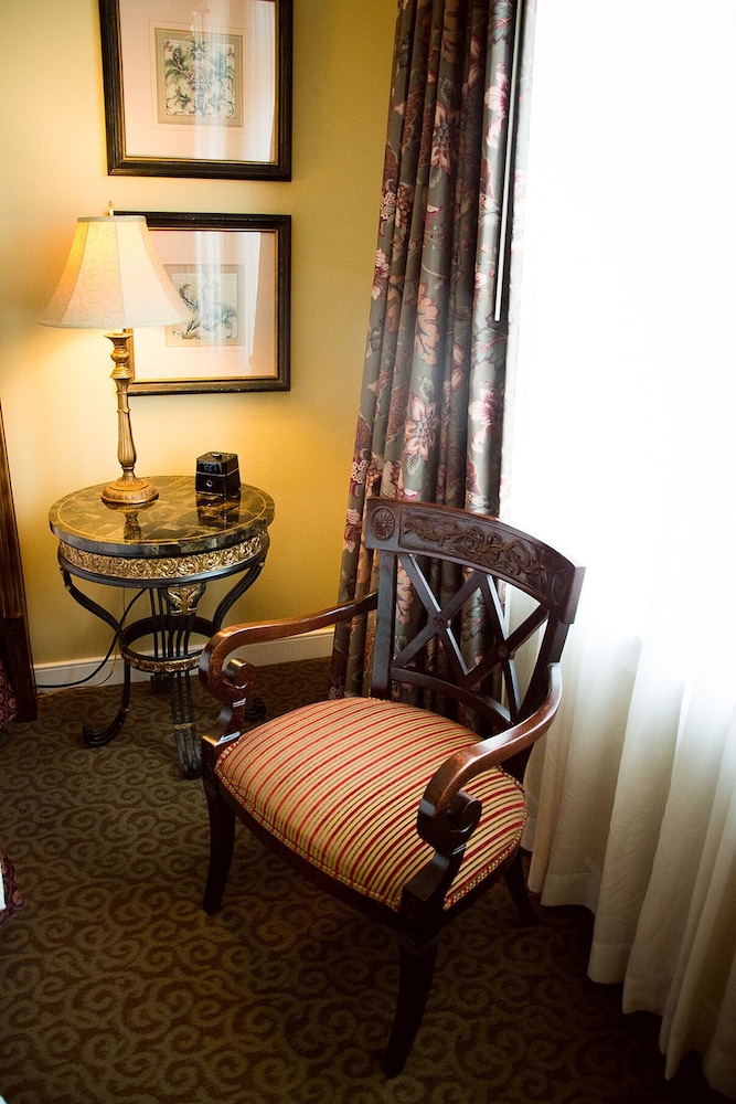 The Blennerhassett Hotel - photo 11