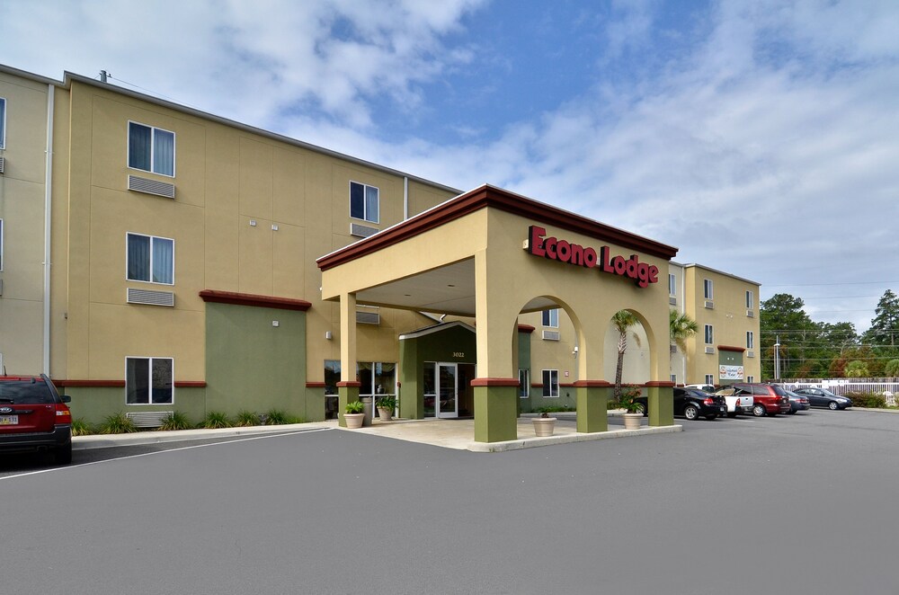 Econo Lodge Valdosta - photo 47