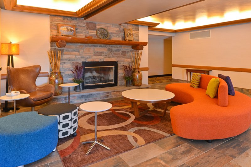 Fairfield Inn & Suites by Marriott - photo 10