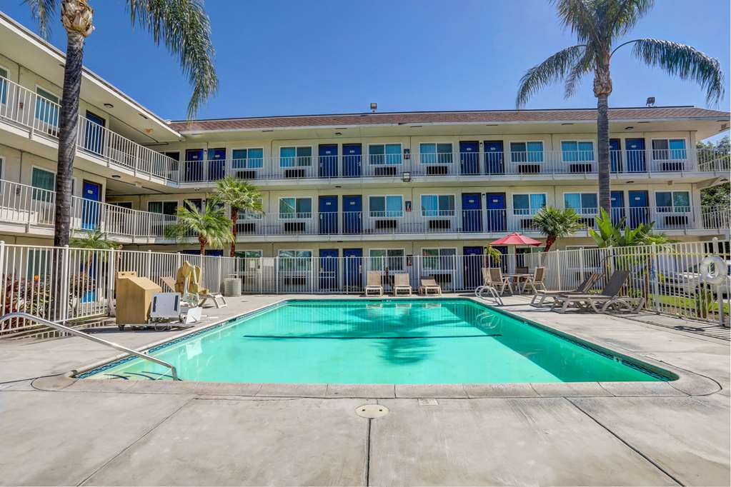 Motel6 San Bernardino CA North - photo 6