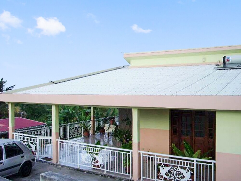 House With 2 Bedrooms in Le Robert With Wonderful sea View Enclosed — 4-Star Luxury Hotel in La Trinite, Martinique