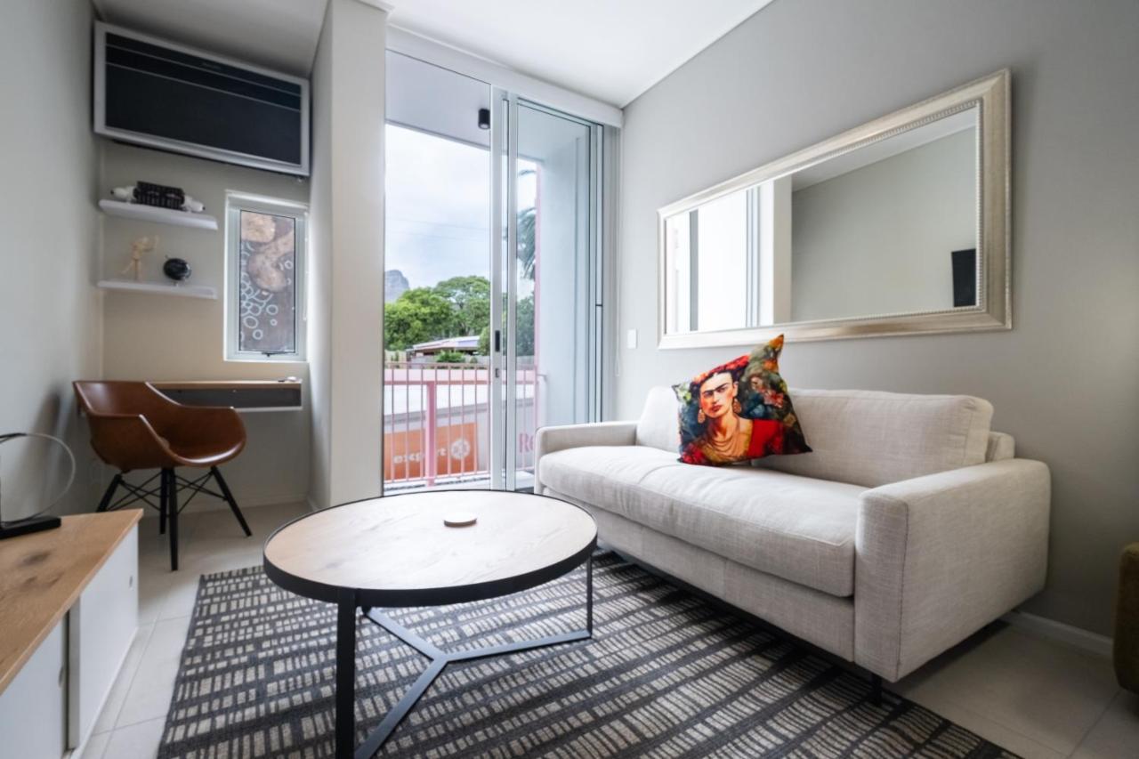 The Rose 104: Modern Studio in Heart of the City — 4-Star Luxury Hotel in Cape Town, South Africa