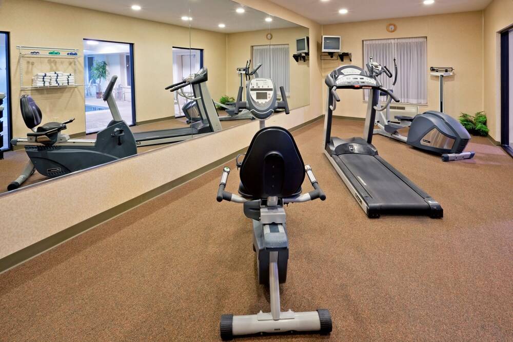 Holiday Inn Express Suites Clifton Park by IHG - photo 34