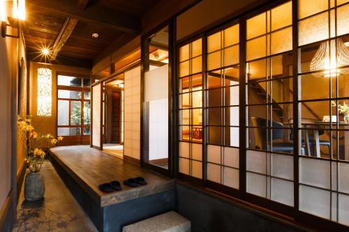 Yaeyatoichicho — Kyoto — photo 3
