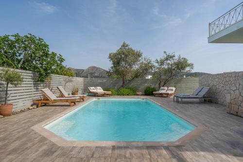 Tranquil house — 4-Star Luxury Hotel in Kipseli, Greece