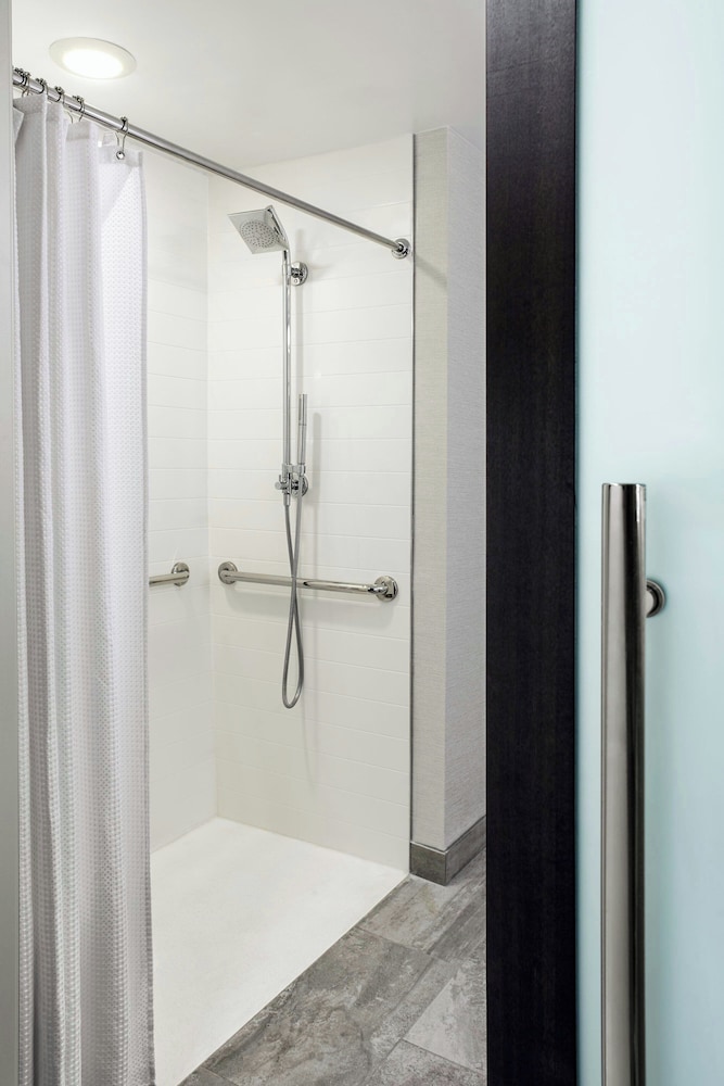 Marriott Cincinnati Airport - photo 24