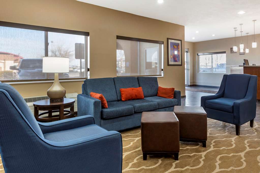 Comfort Inn & Suites Alameda at Albuquerque Balloon Fiesta Park - photo 5