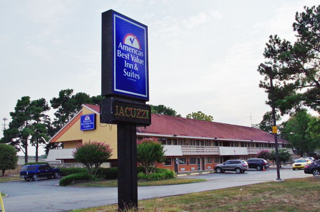 Americas Best Value Inn & Suites Little Rock at Scott Hamilton Dr - photo 7