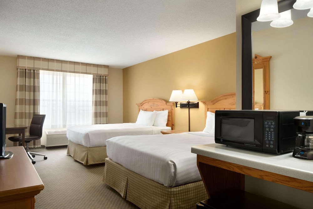 Country Inn & Suites by Radisson Grinnell IA - photo 5