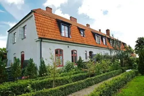 Marieholms Gästgivaregård HB — hotel in Esloev