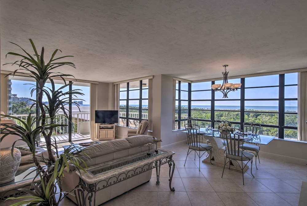 Resort Condo with Balcony and Stunning Ocean Views - photo 7