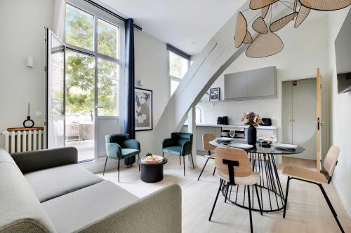 Flat with Terrasse 1br 4p Eiffel Tower - carbon neutral hotel in Paris