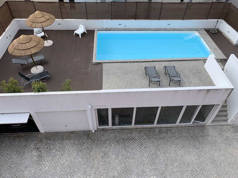 Casa dos Carvalhos — 4-Star Luxury Hotel in Coimbra, Portugal