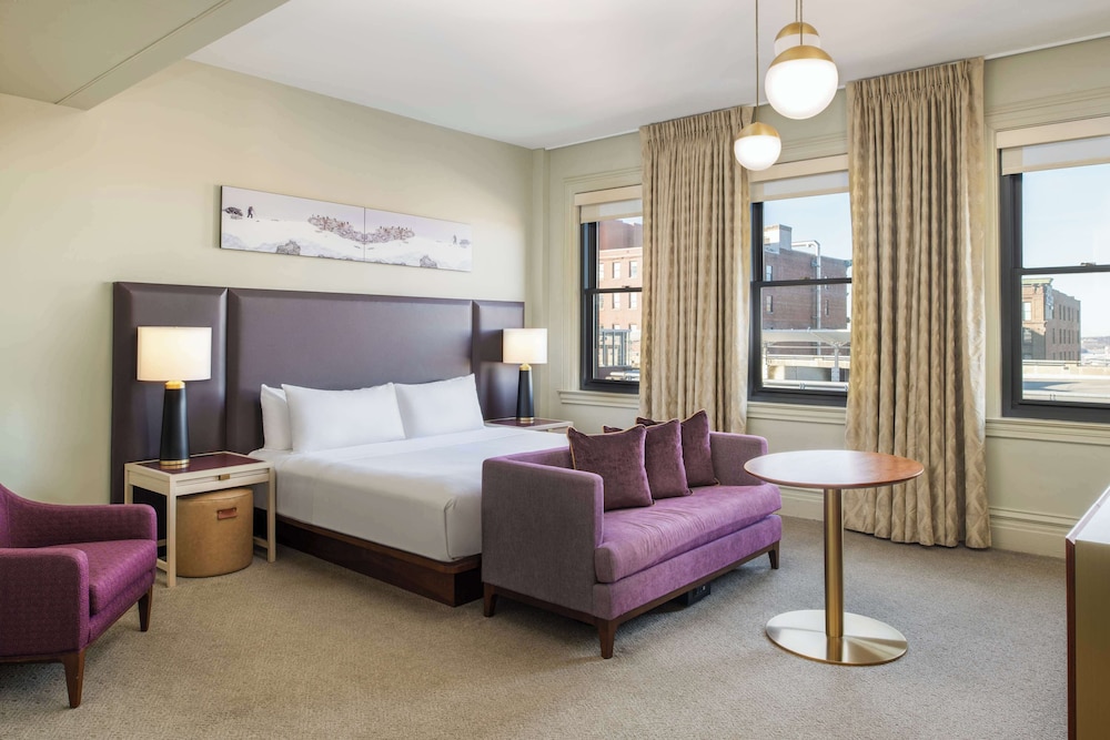 Hotel Savoy Kansas City Tapestry Collection by Hilton in Kansas City, United States