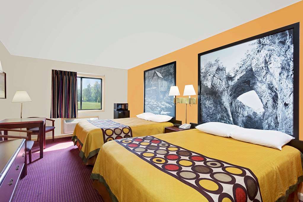 Super 8 by Wyndham Hillsville - photo 6