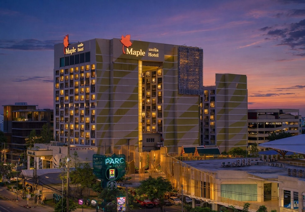Maple Hotel