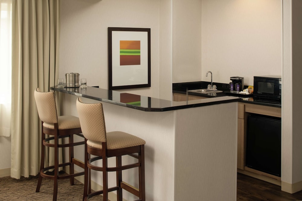 DoubleTree by Hilton Portland Tigard - photo 11
