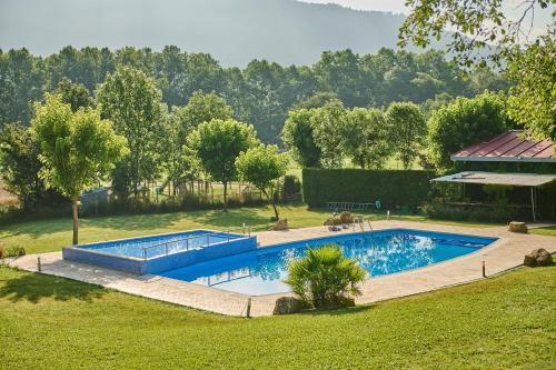 HolaCamp Vall Natura pet-friendly hotel Sant Miquel De Campmajor