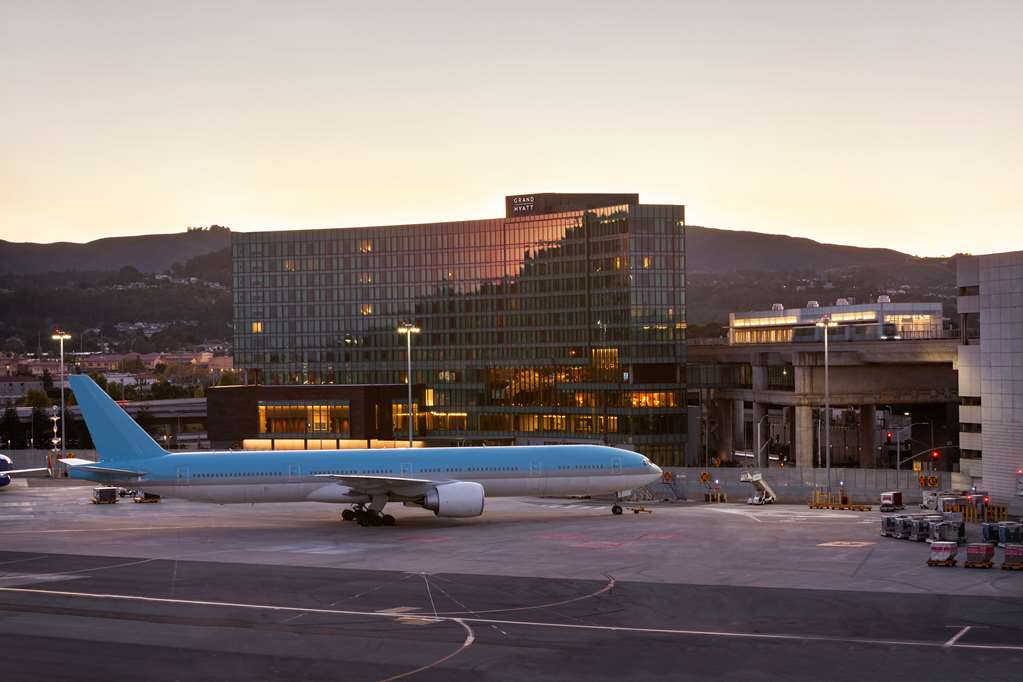 Grand Hyatt at SFO - photo 5