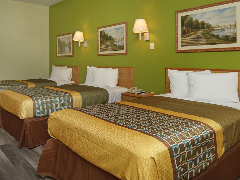 Quality One Motel - photo 8