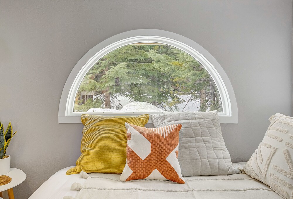 The Fox A Frame An Intimate Mountain Retreat - photo 4