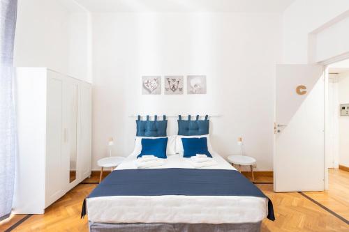 Hostly Michelangelo Suite Midtown Center of Rome — 4-Star Luxury Hotel in Rome, Italy