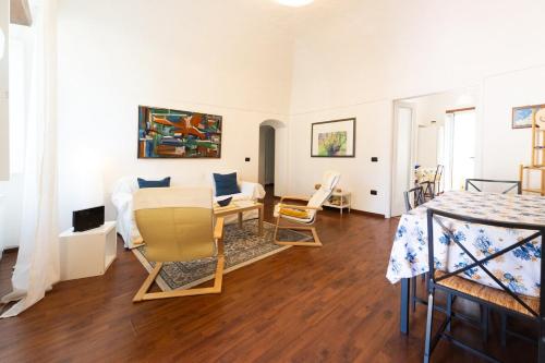 Lovely Salerno Apartment — 4-Star Luxury Hotel in Salerno, Italy