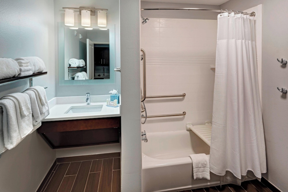 Towneplace Suites Baton Rouge Port Allen - photo 13