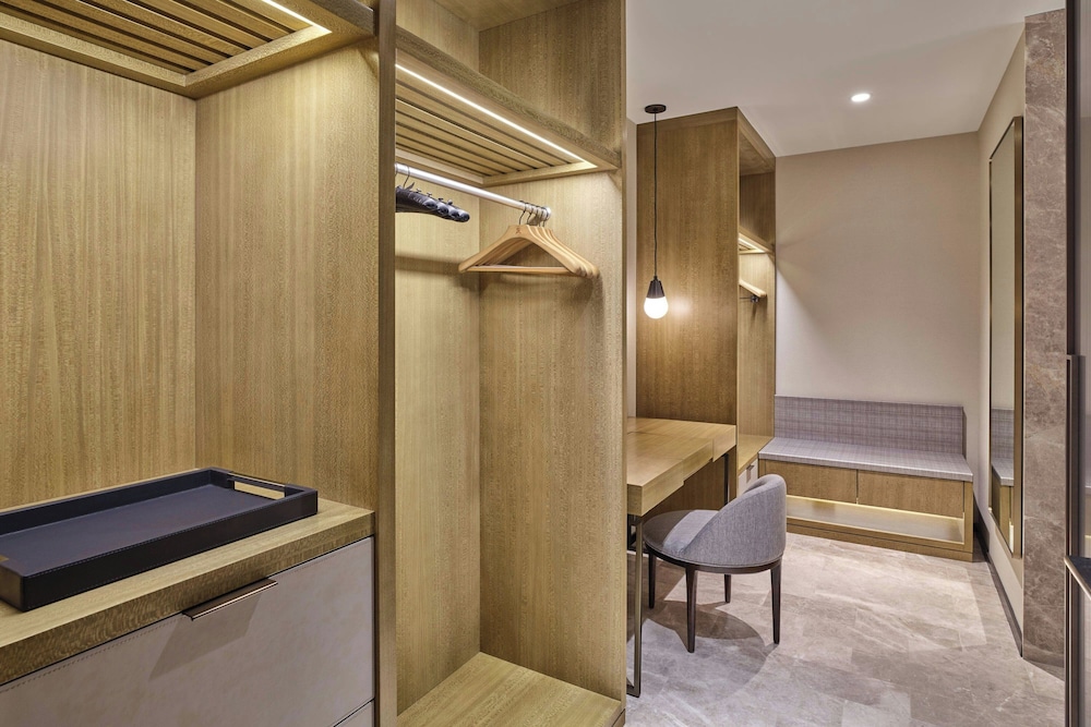 The St. Regis Chicago - photo 22