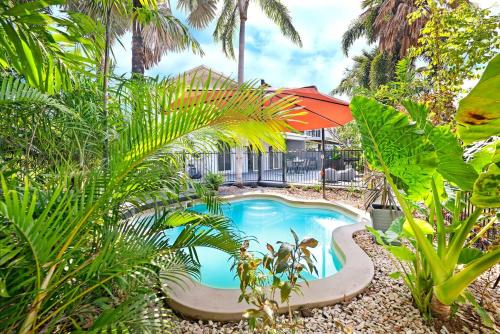 Tropical Allure A Tranquil Fannie Bay Oasis — Darwin