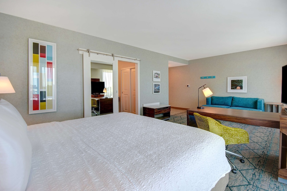Hampton Inn & Suites Sunnyvale Silicon Valley - photo 12