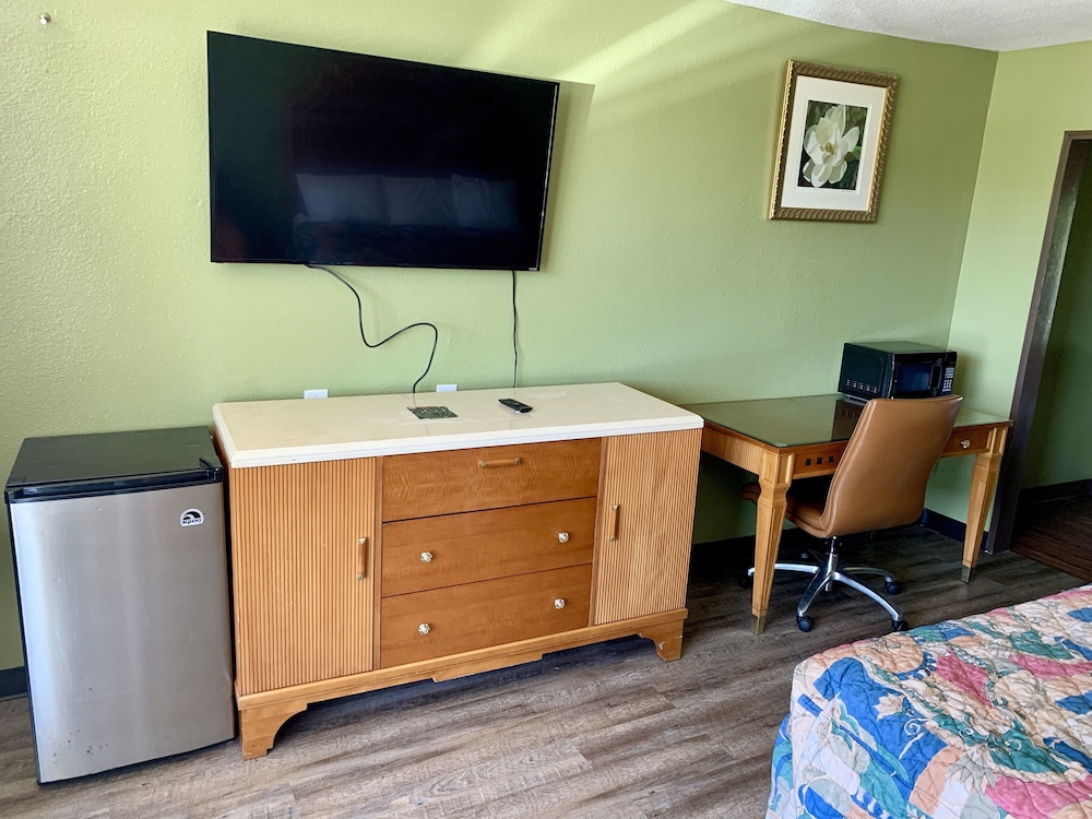 1st Place Hotel - photo 9
