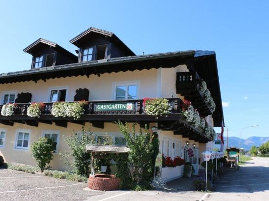 Landgasthof Weissenbach in Strobl, Austria