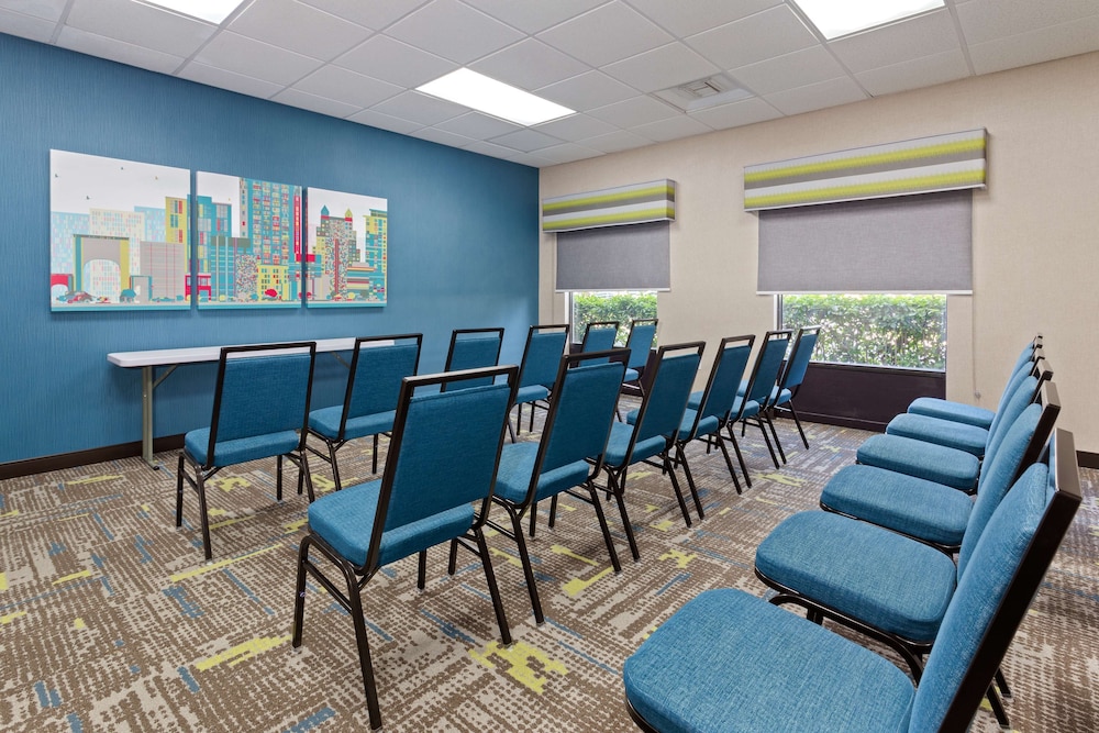 Hampton Inn & Suites Orlando Intl Dr N - photo 51
