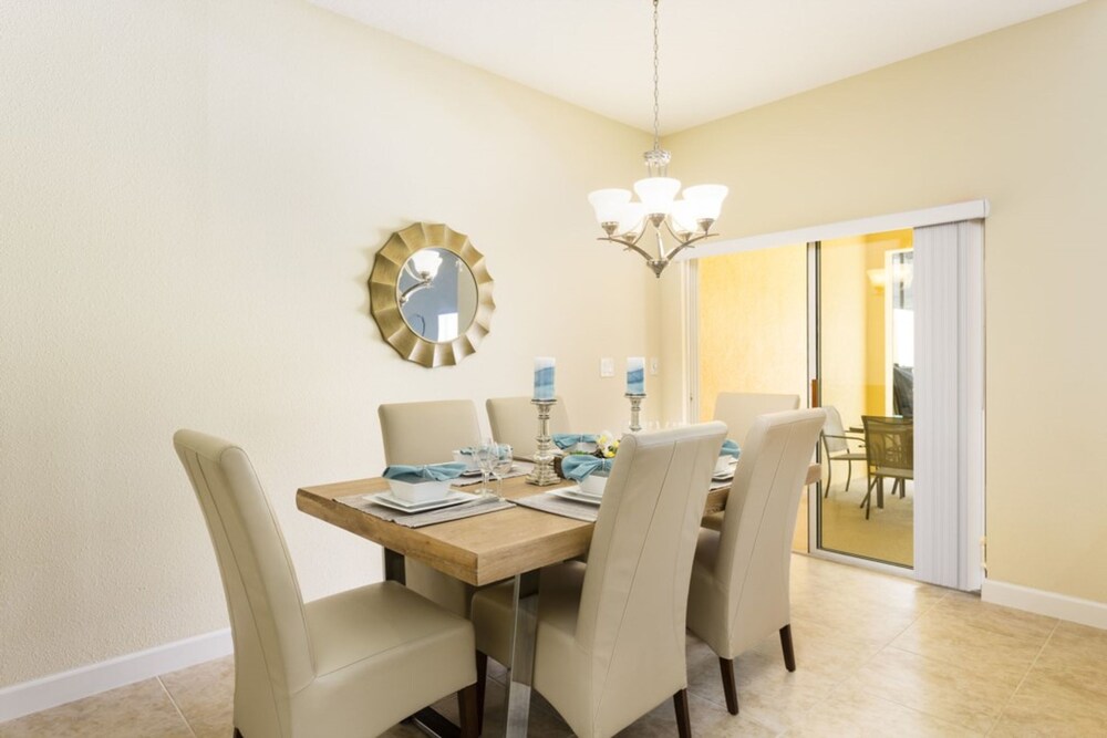 4 Bedrooms 3 Bathrooms Paradise Palms 8969 Bp - photo 6