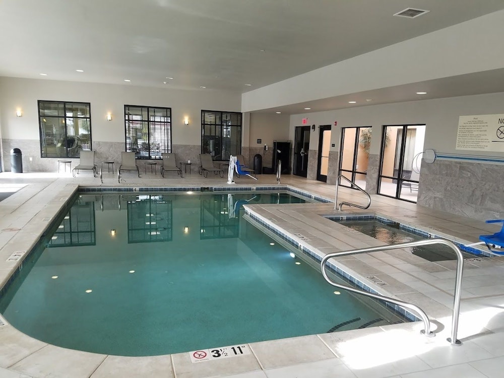 Hampton Inn & Suites Las Cruces I 10 - photo 37